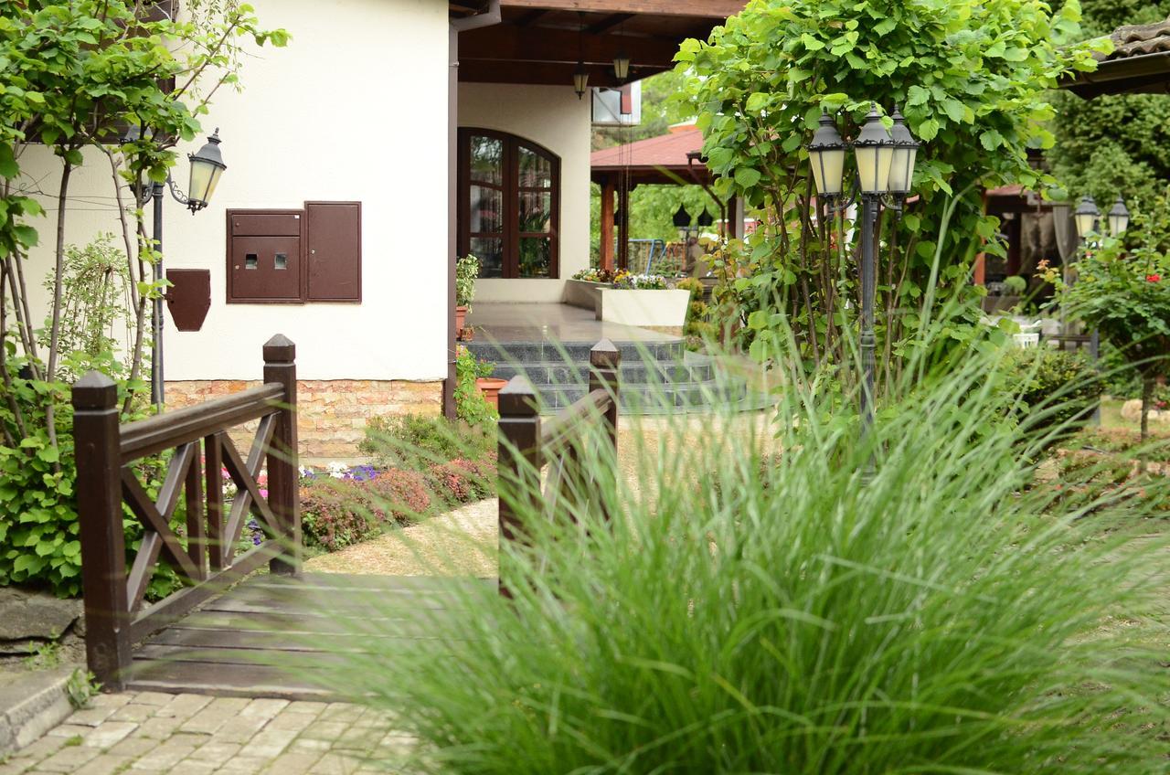 Konak Nestor Bungalows Escópia Exterior foto